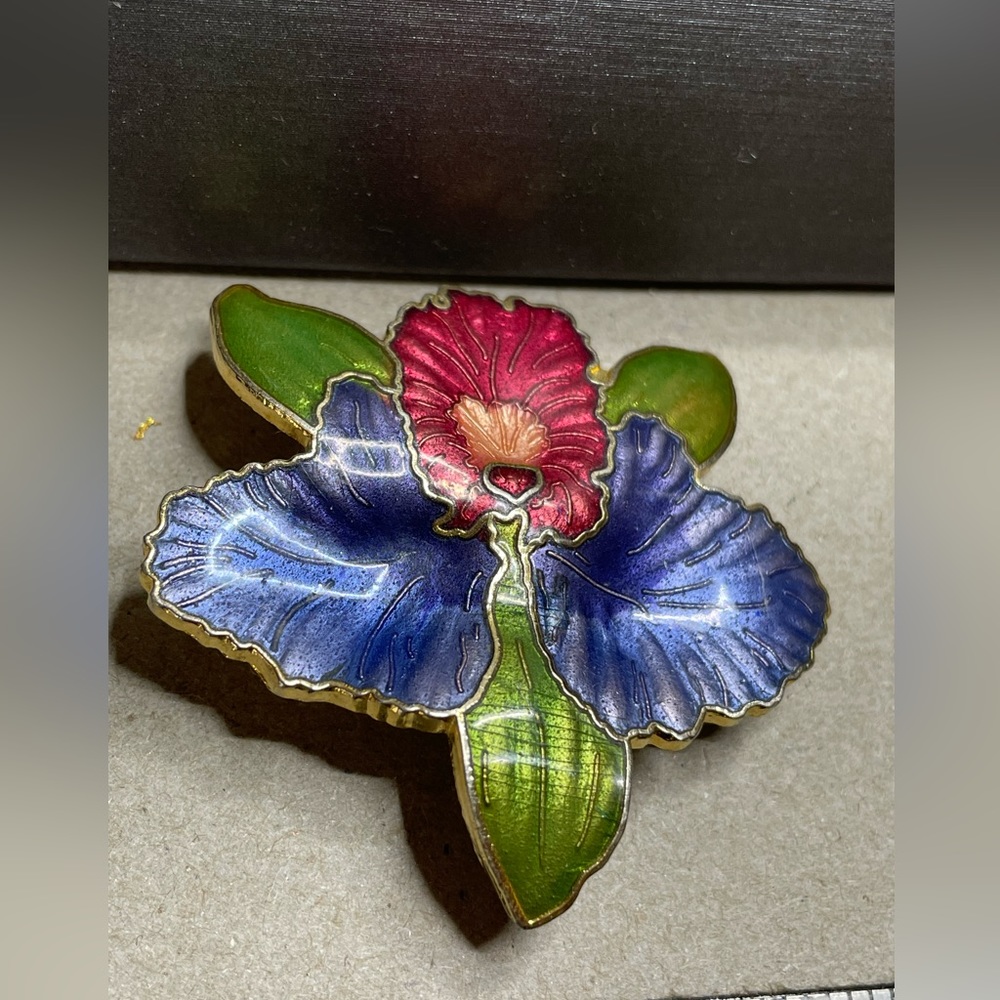 Cloisonné Orchid Flower Periwinkle & Pinks Gold Tone 3D Vintage 2” Brooch - Picture 13 of 14